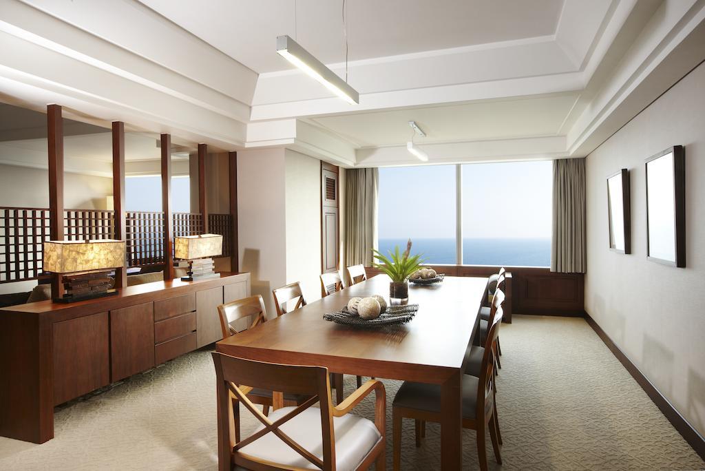 Haeundae Grand Hotel Μπουσάν Εξωτερικό φωτογραφία A dining room