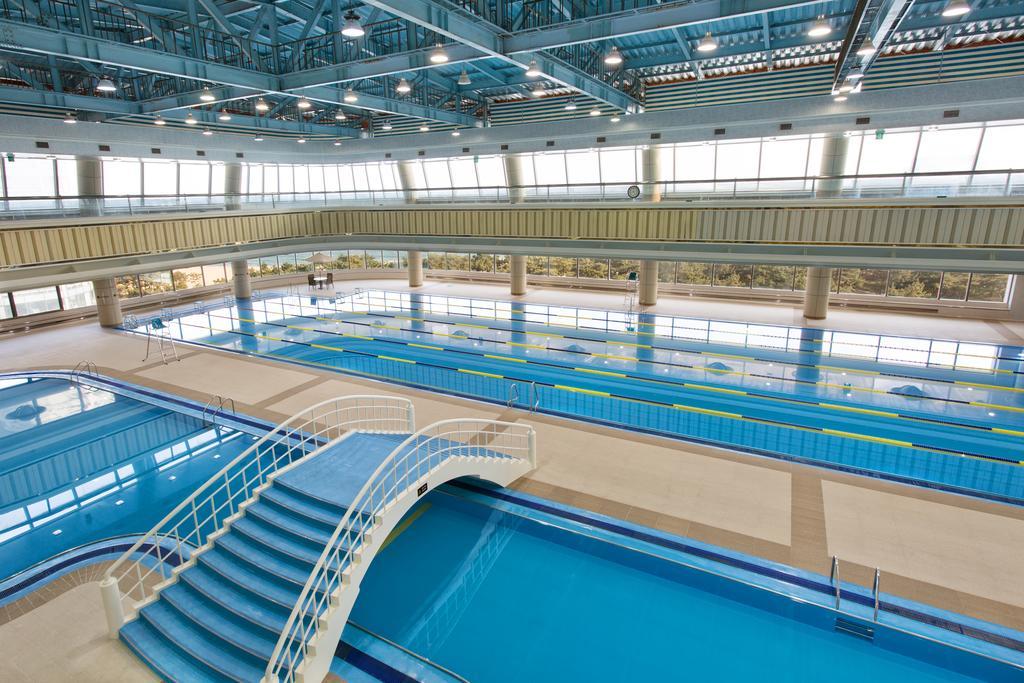 Haeundae Grand Hotel Μπουσάν Εξωτερικό φωτογραφία The swimming pool